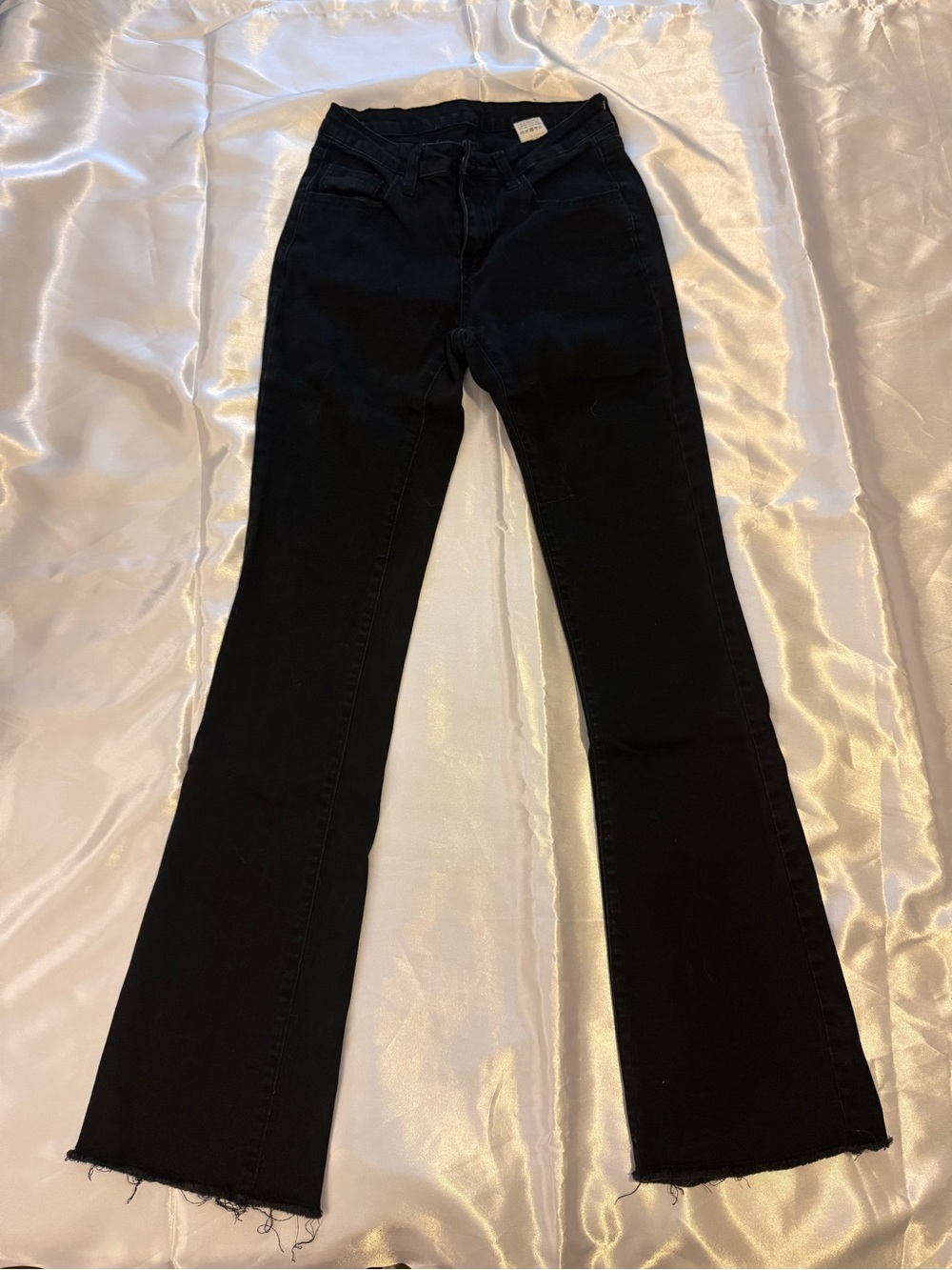 Black Women's Low-Waist Flared Jeans 🖤